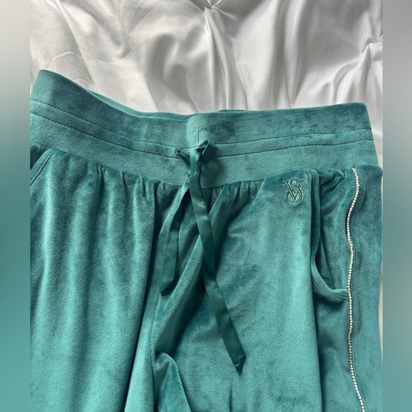 Victoria's Secret track suit green - Picture 5 of 5